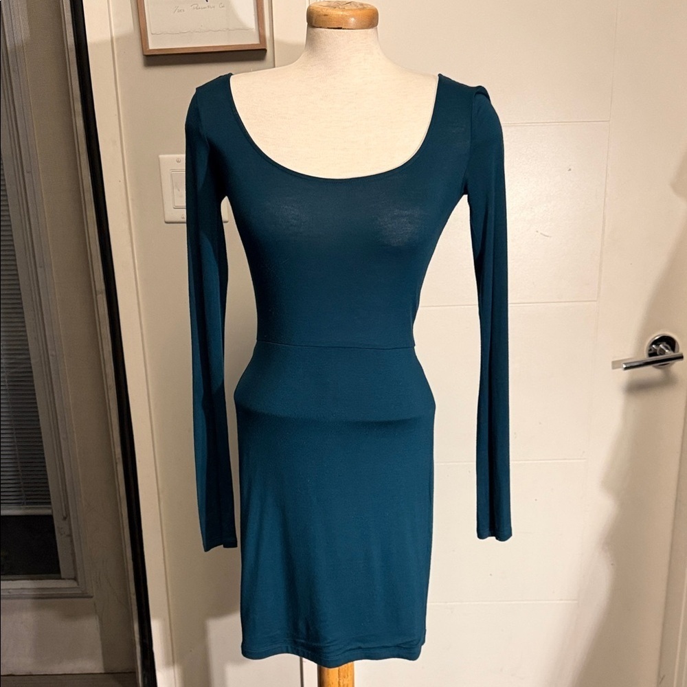 Elegant Teal Long Sleeve Low Back Dress